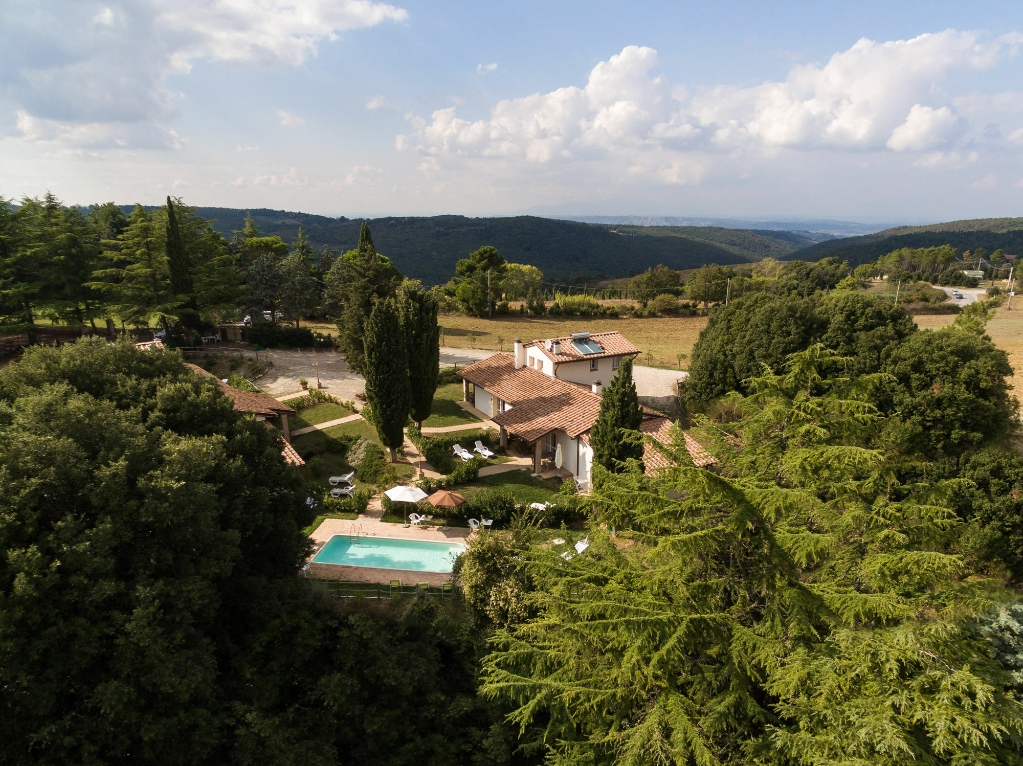 Borgo Le Colline Luxury Agriturismo In Tuscany غامباسي تيرمي المظهر الخارجي الصورة
